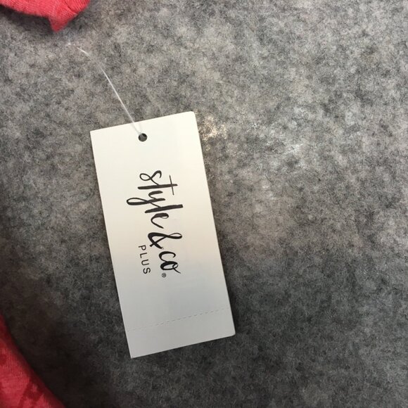 Style Co Top 0X Short Sleeve Knit V Neck Floral Bandana Print Red Paisley Blue - Picture 3 of 13